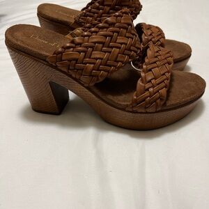 House of Harlow 1960 Brown Platform Woven Mules